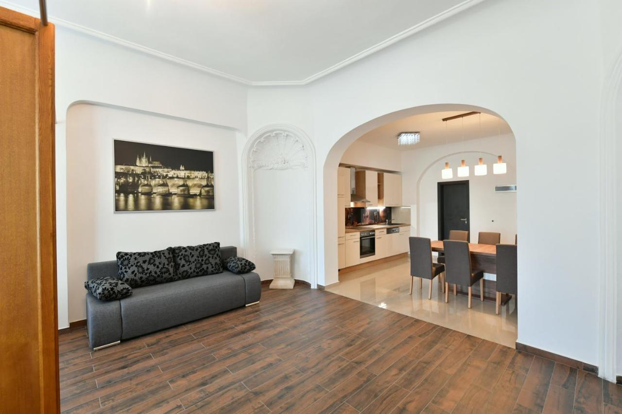 Apartmany Na Namesti 85 因德日赫城堡 外观 照片