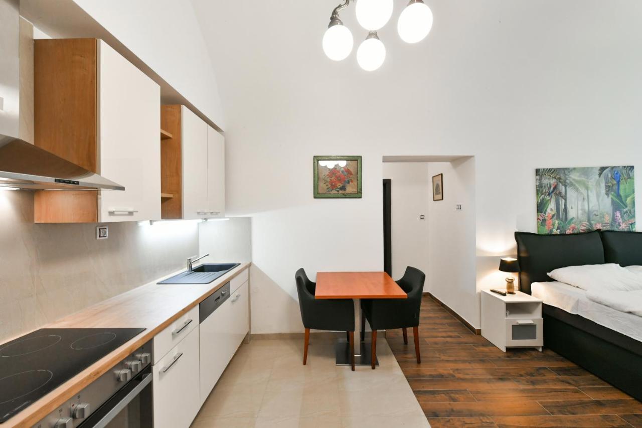 Apartmany Na Namesti 85 因德日赫城堡 外观 照片