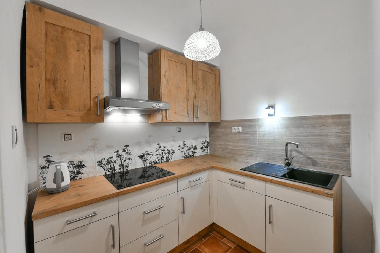 Apartmany Na Namesti 85 因德日赫城堡 外观 照片