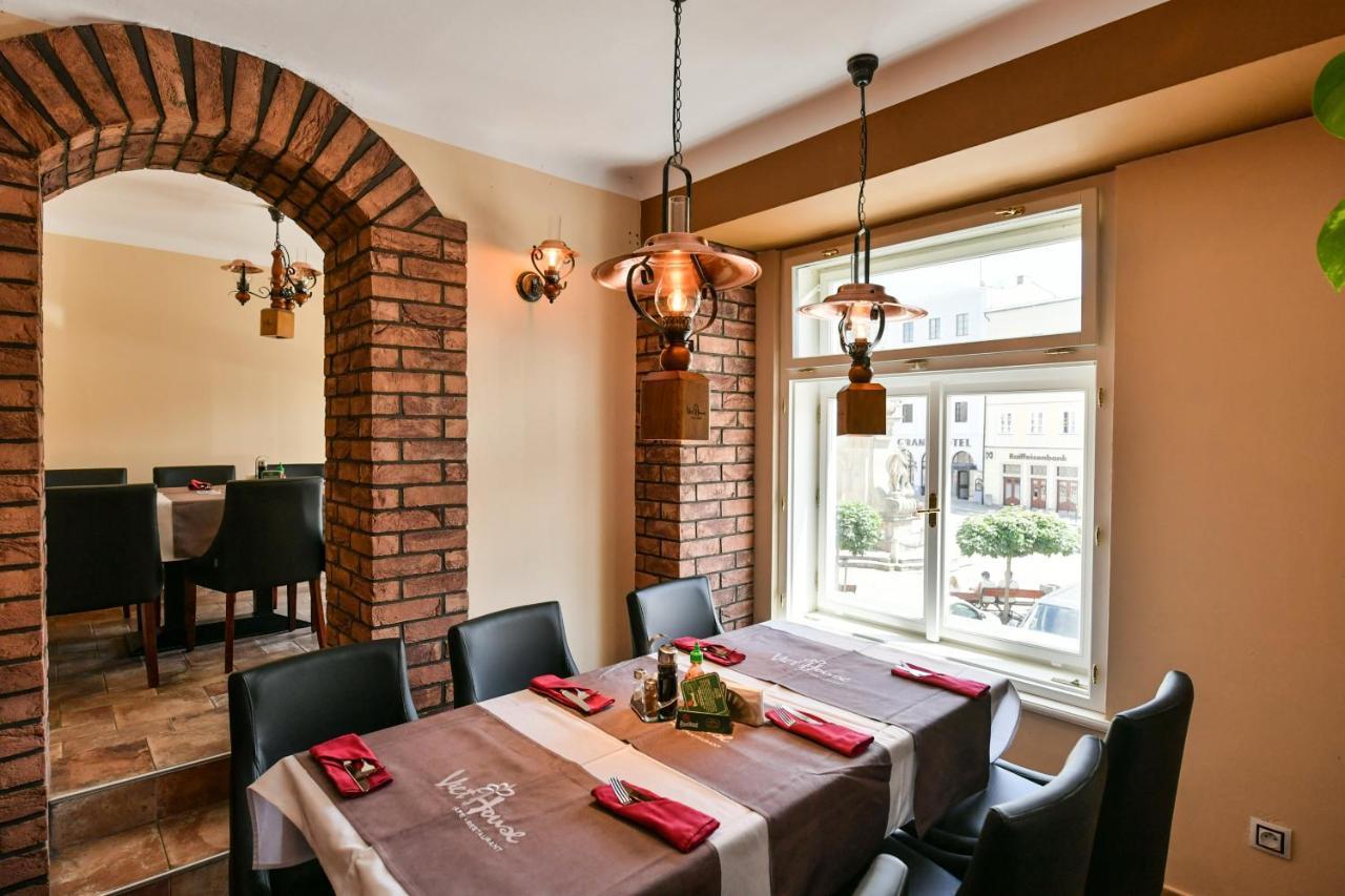 Apartmany Na Namesti 85 因德日赫城堡 外观 照片