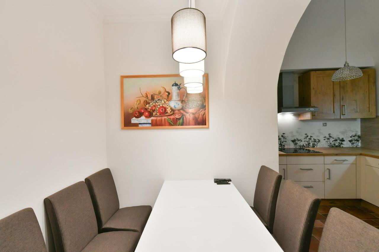 Apartmany Na Namesti 85 因德日赫城堡 外观 照片