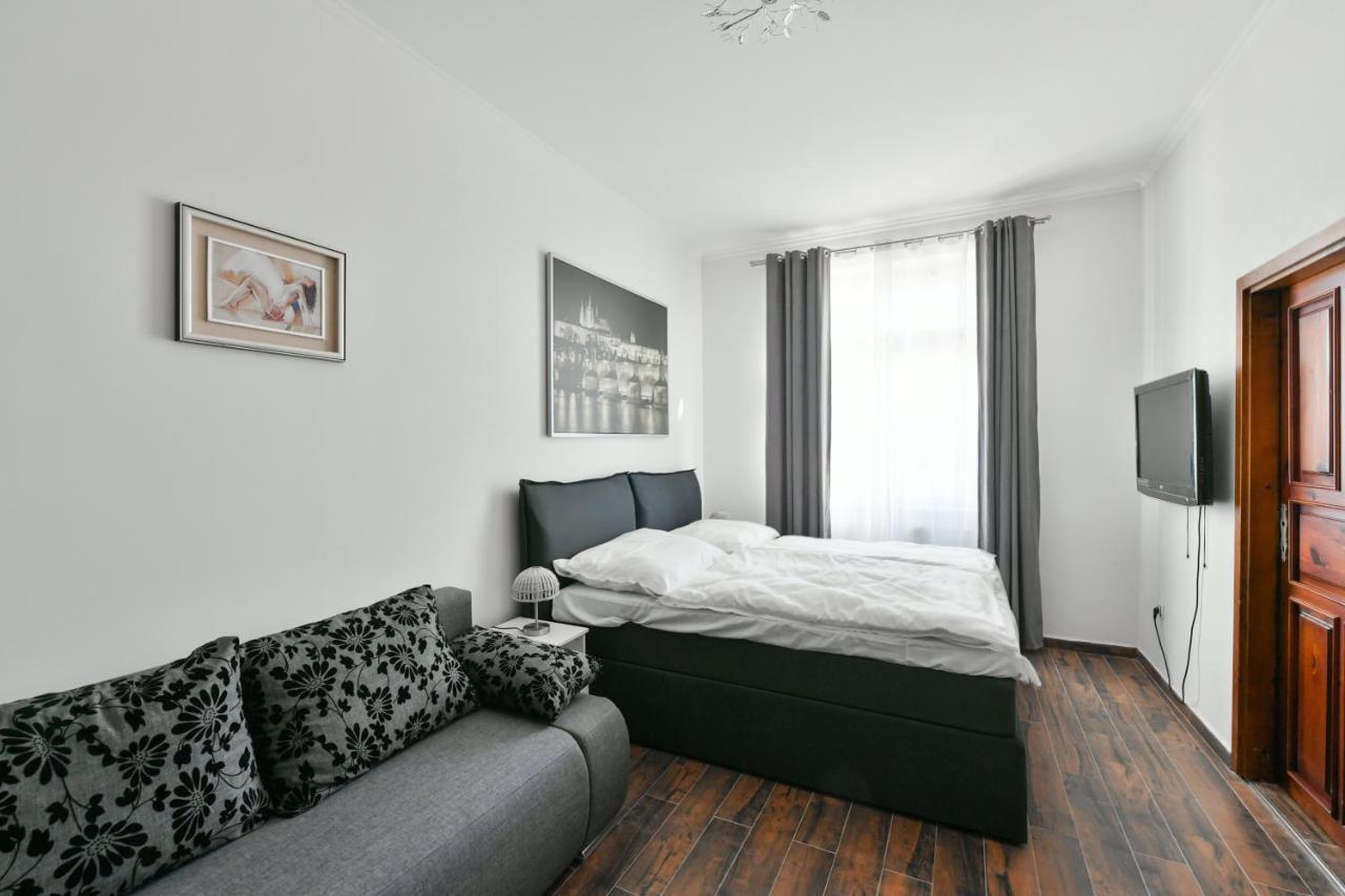 Apartmany Na Namesti 85 因德日赫城堡 外观 照片